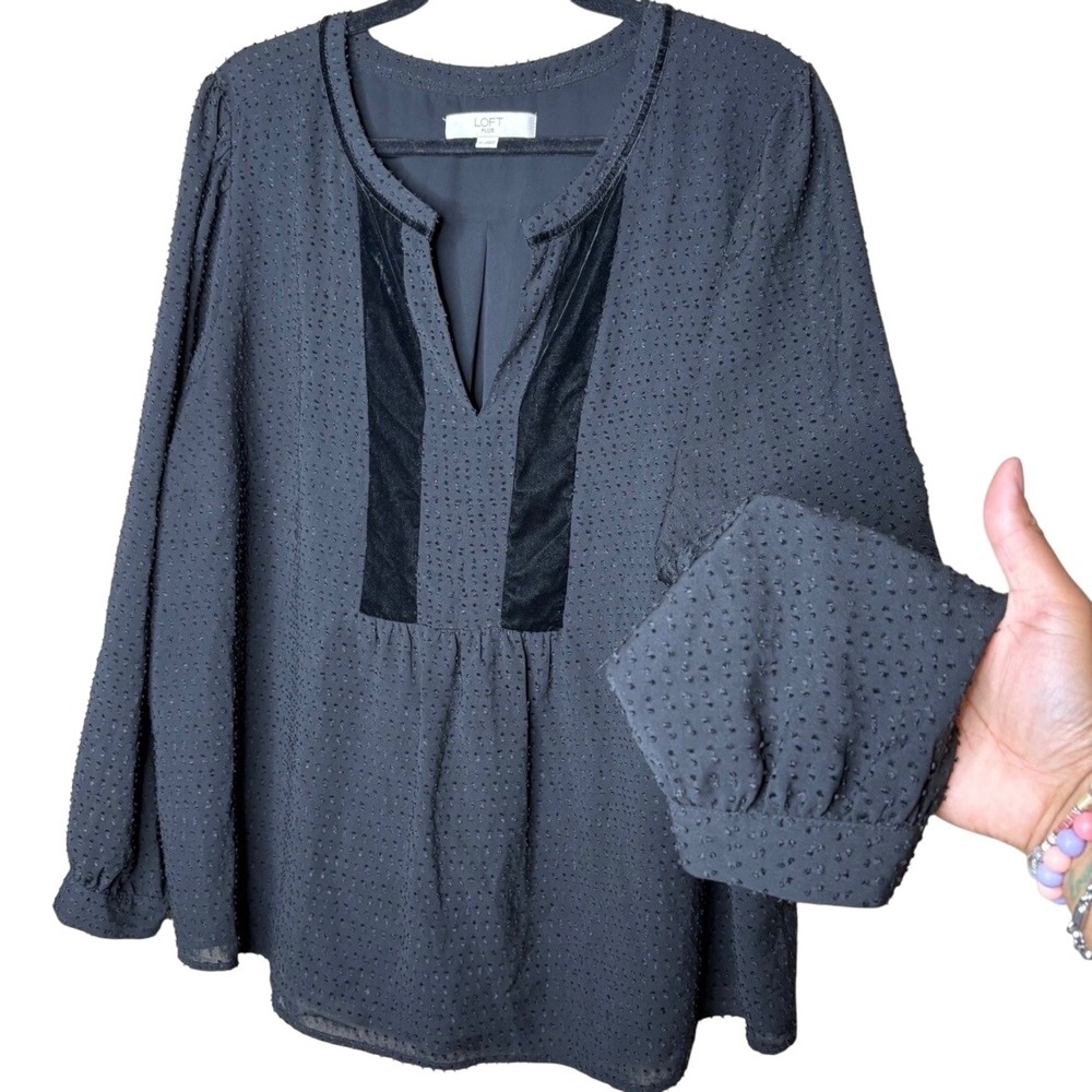 LOFT Plus Womens Blouse Size 18 Black Swiss Dot Velvet Trim Split Neck Career
